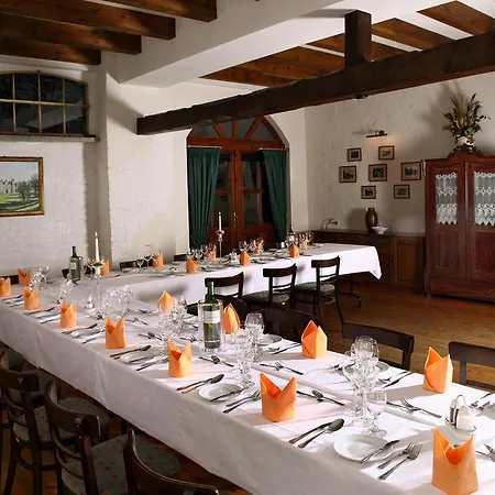 Am Schlossbrunnen Hotel 3*